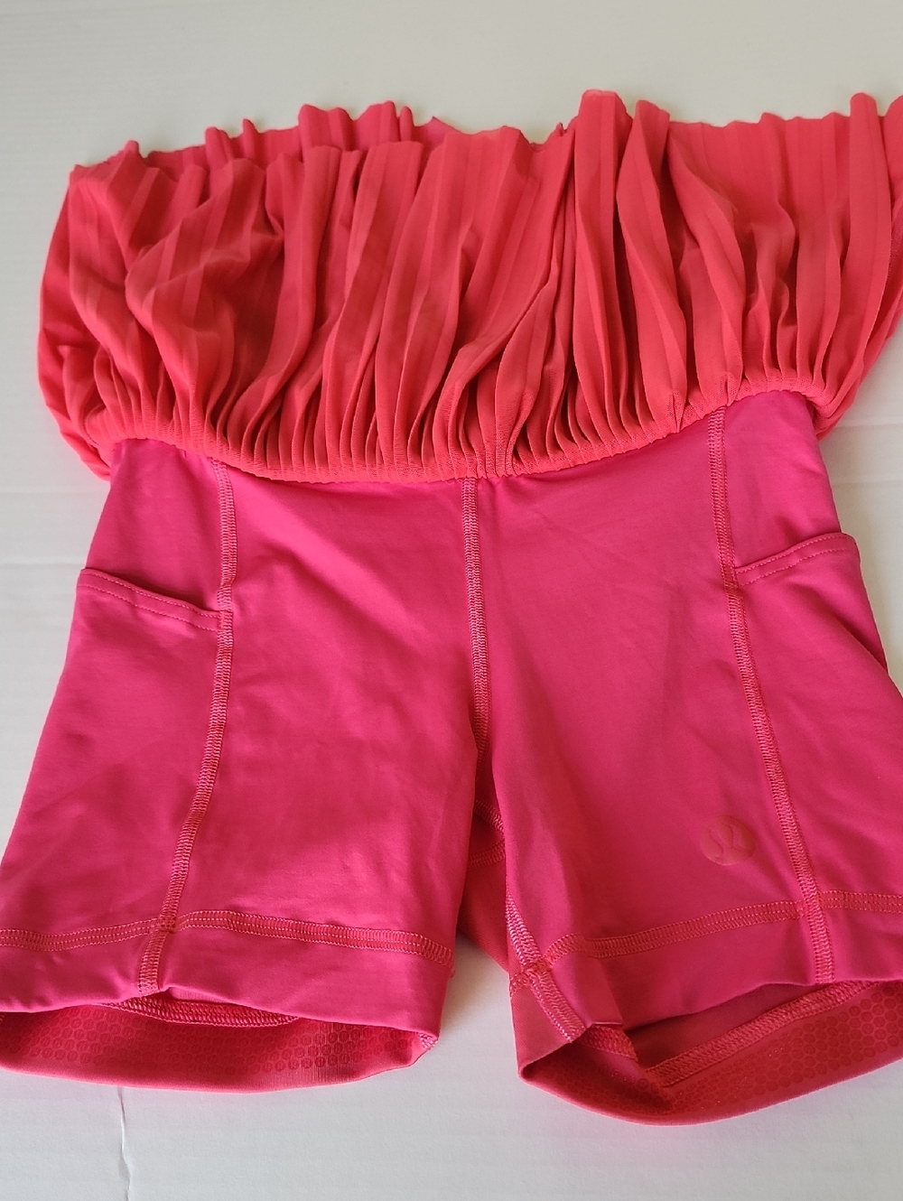 Lululemon Mesh Pleats Mid-Rise Mini Skater Skirt, Lip Gloss - Picture 6 of 10